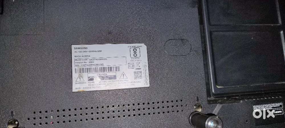 Samsung 32 inch smart TV HDR New condition