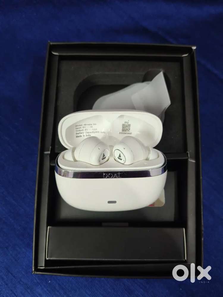 boAt Nirvana lon w/ ENx Tech. (Only 10 days old) Price is negotiable