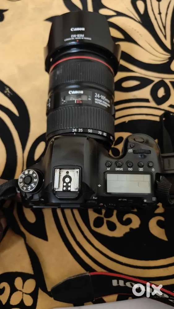 Canon 6D mark2 + 24-104 lens + 50mm f1.4 - excellent condition fullkit