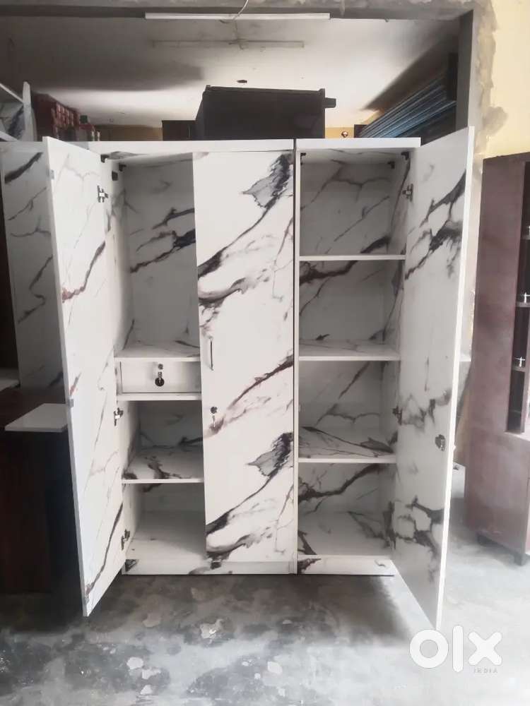 Brand new 3 Door Wardrobe