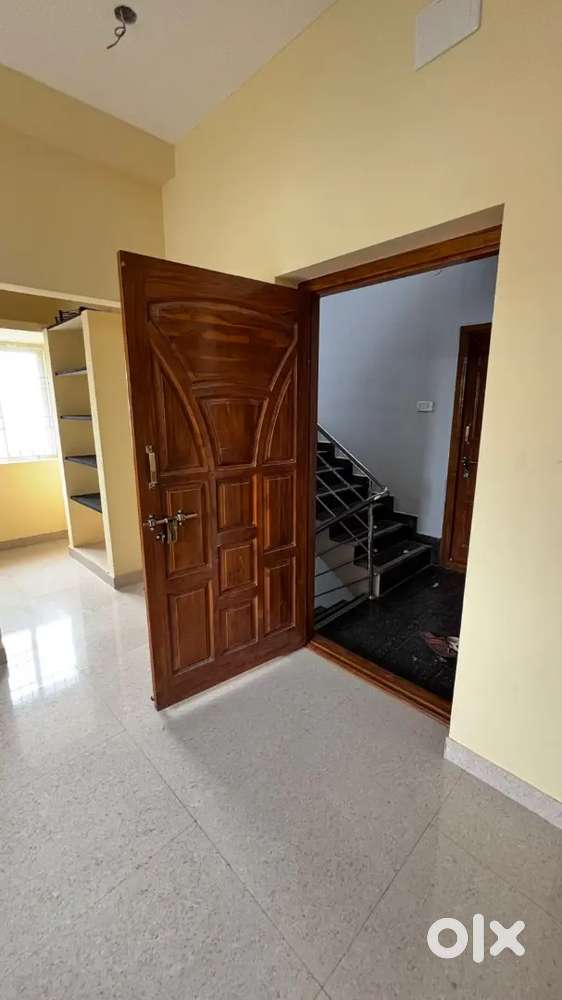 Immediate room rent vacancy for bachelors