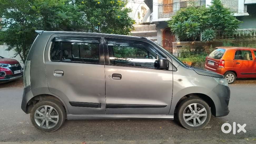 Maruti Suzuki Wagon R Stingray 1.0 VXI Plus AMT, 2018, Petrol