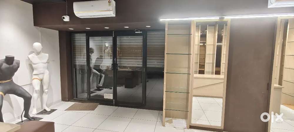 Sell for Readymaid mens or kids wear showroom furniture