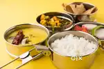 65 rs  per person ,Ghar jaesa khana , students or kaam walo ke liye