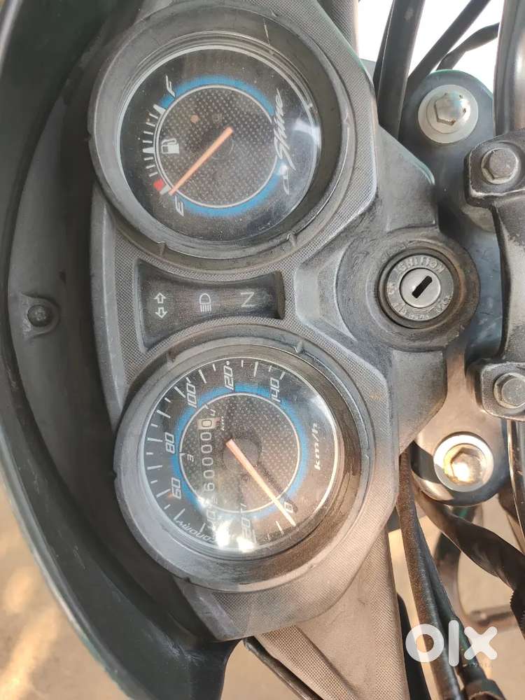 Honda shine in mint condition 60000 chali hai