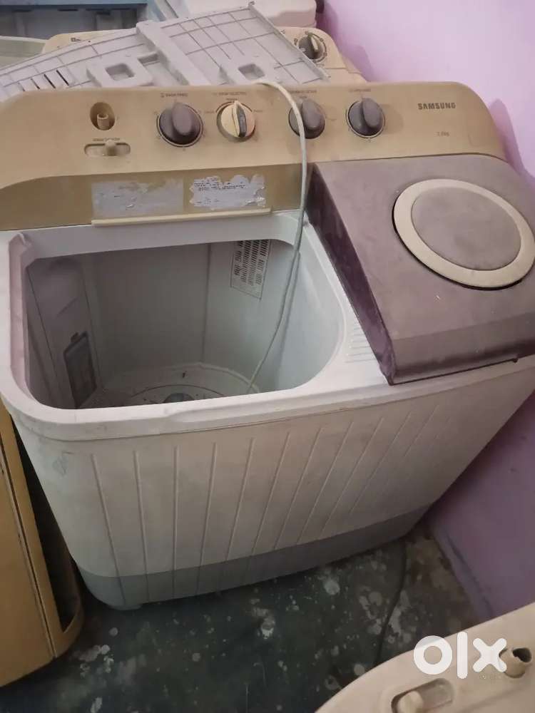 Semi automatic working conditions washing machine