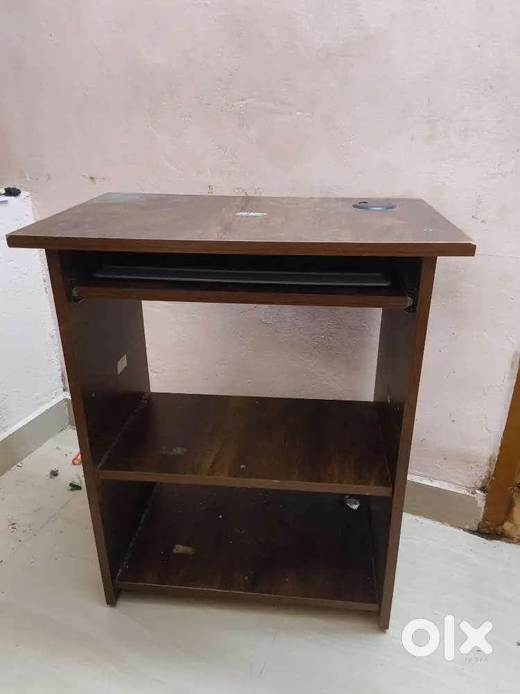 Computer Table / Study Table in Good Condition