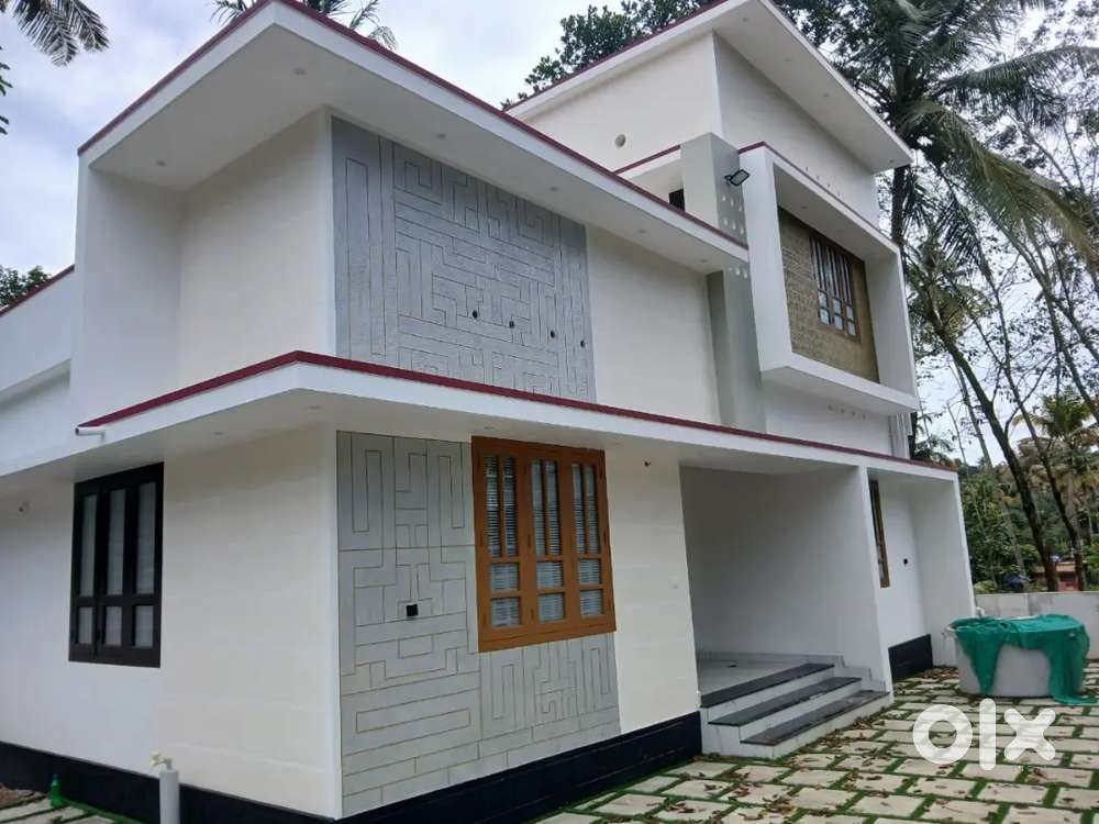 5.5 cent 4 Bhk New House ESI Junction, Mukhathala Kollam