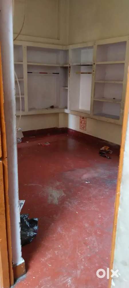 House Flat Available for Rent only Family members Allowed