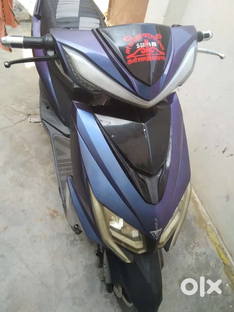 Sunsai electric scooter new condition price is not negotiable