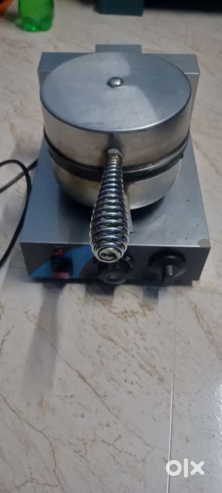 Waffle machine
