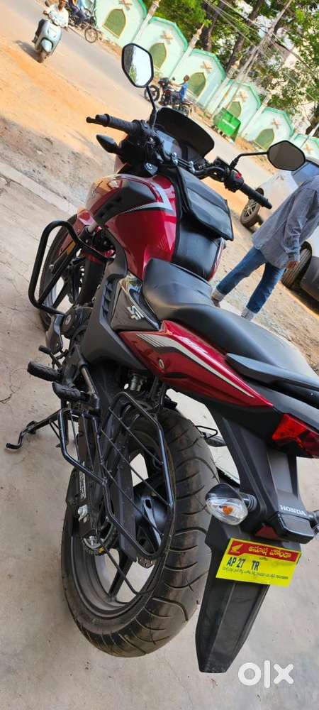 Honda sp 160 red colour
