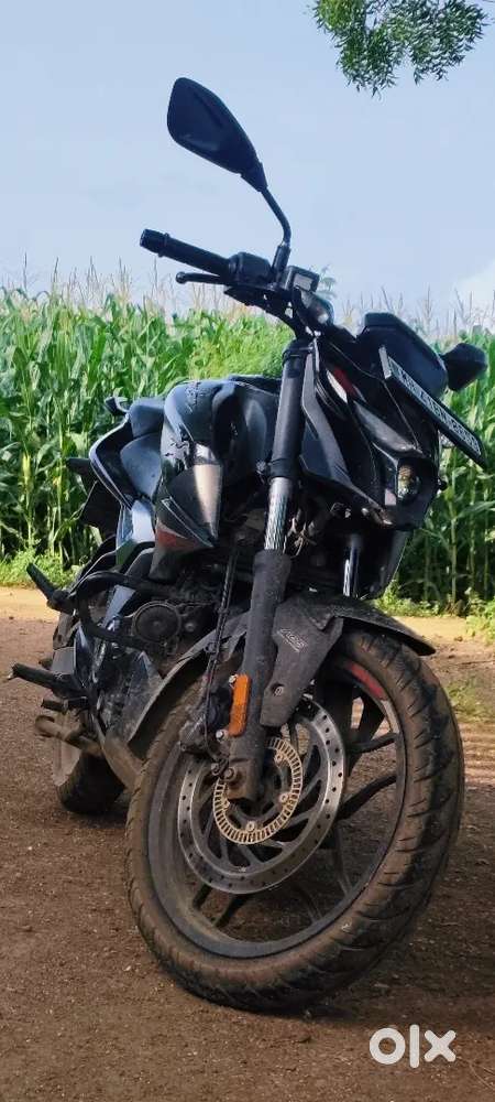 Pulsur N160 New Condition Bike