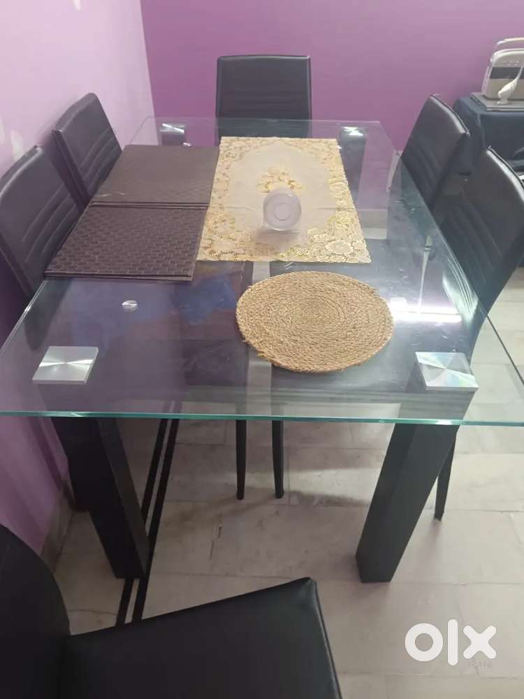 Hometown company 6 seater dining, for sale