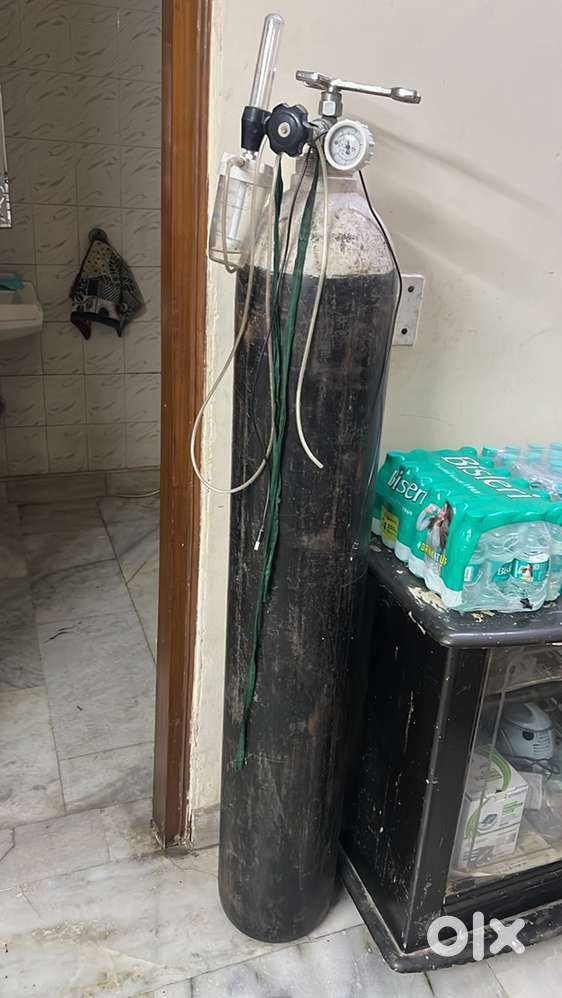 Oxygen Gas cylinder