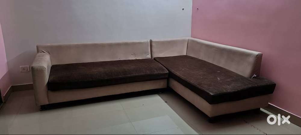 L shaped Sofa, cushion and Center table