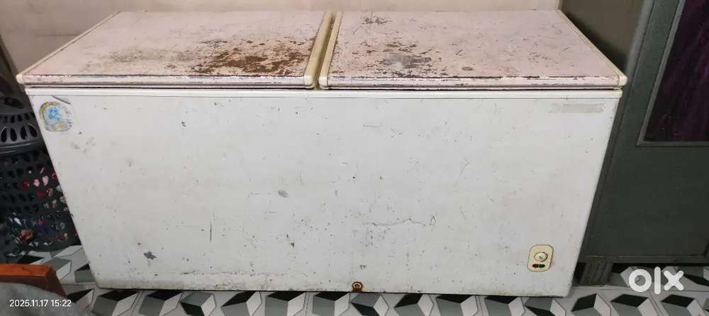 Blustar Freezer 550 Litre