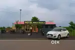 Female candidate for restaurant