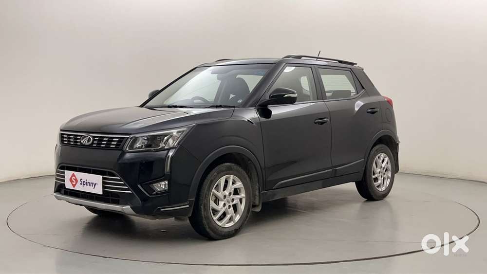 Mahindra XUV300 W8, 2022, Petrol