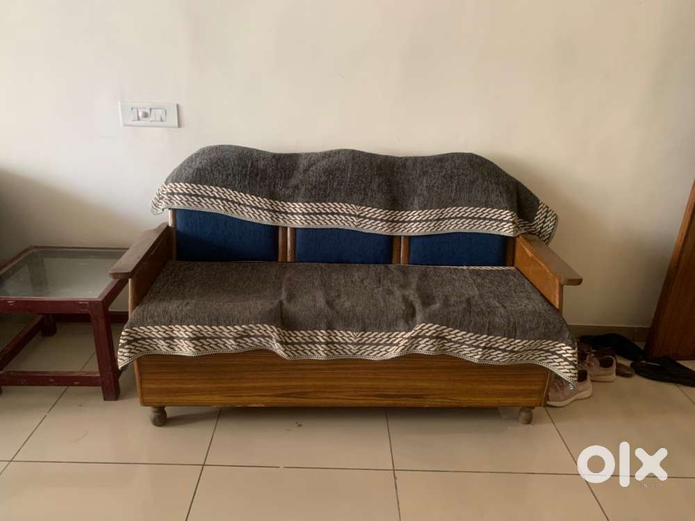 3 seater sofa