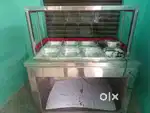 I want to female cook simple work room food available free