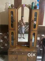 Dressing table good condtion