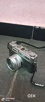 Old camara but semi Antique