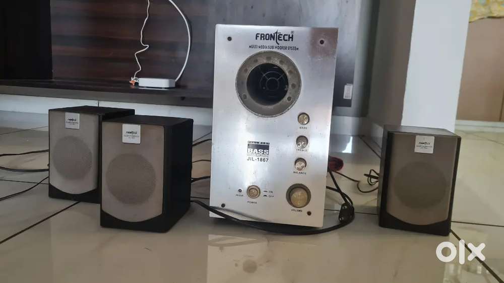 28 Inch TV with 200 Watt Sound System 4.1