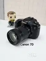 Used Canon eos 7d professional camera with 18-135mm is lens full kit