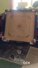 Carrom Board with Pans