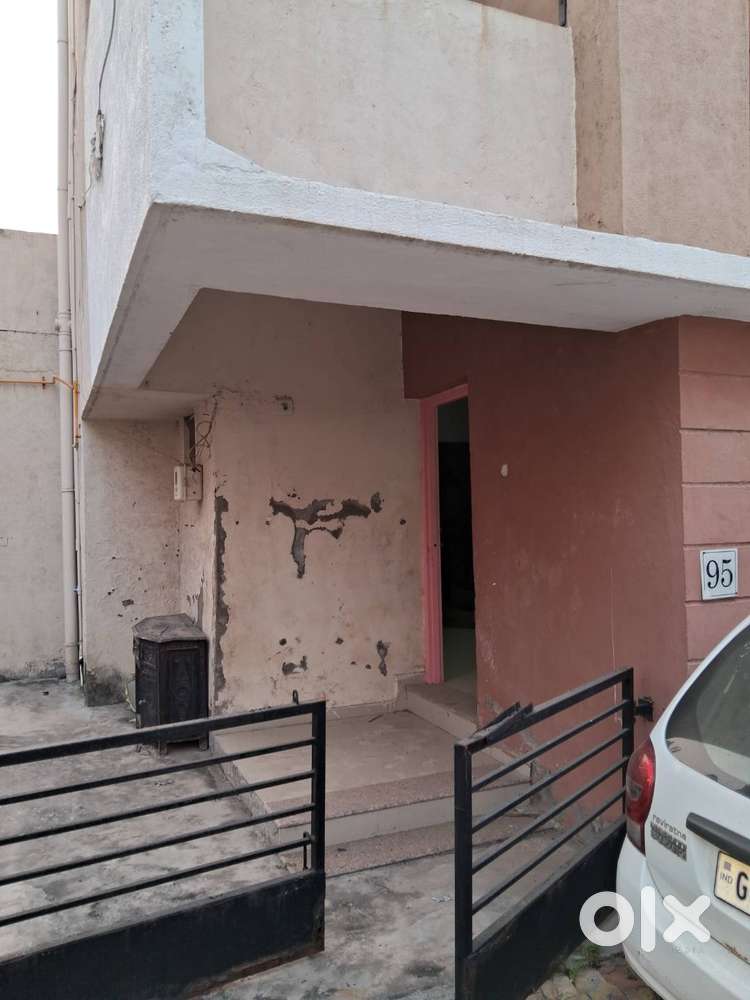 A 3BHK House is to be given on rent.