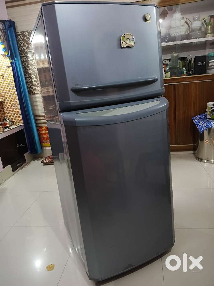 Godrej 330 lt double door refrigerator