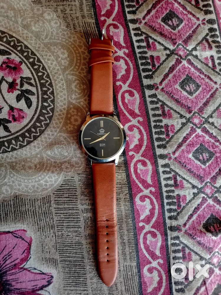 Analog man stylish watch