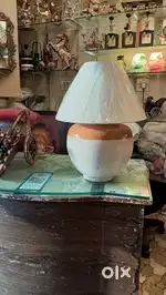 Sales man for a gift shop
