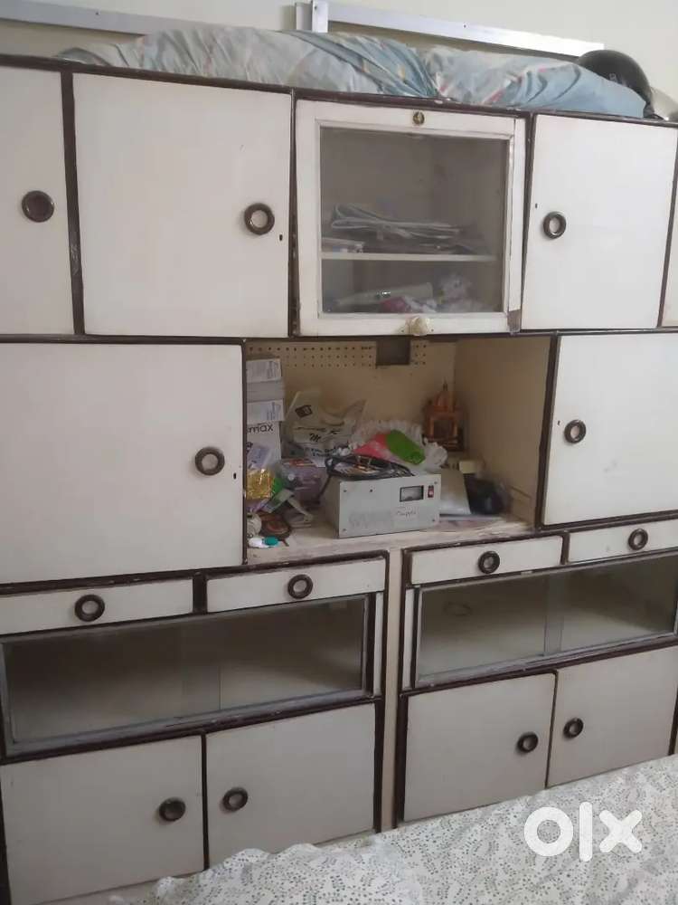6'X6'X18 wardrobe showcase