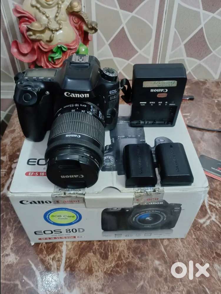 Canon eos 80d for sale Good condition no bil, with box