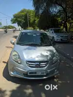 Honda Amaze 2014 Diesel Well Maintained, sealed engine.