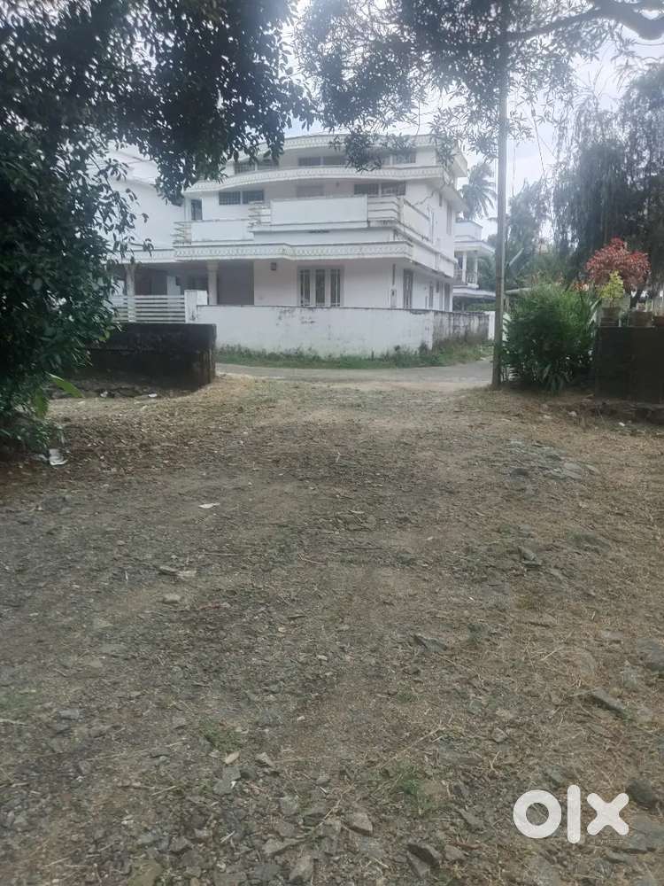 Thrissur kuttanallur highlight mall near 4 cent plot for sale