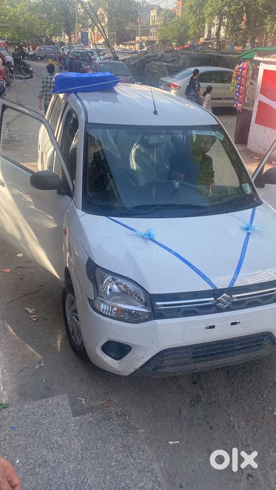 Driver chahiye ola uber rapidp me chalane k liye