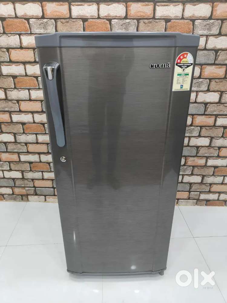 Croma lightly used single door refrigerator @just 8000