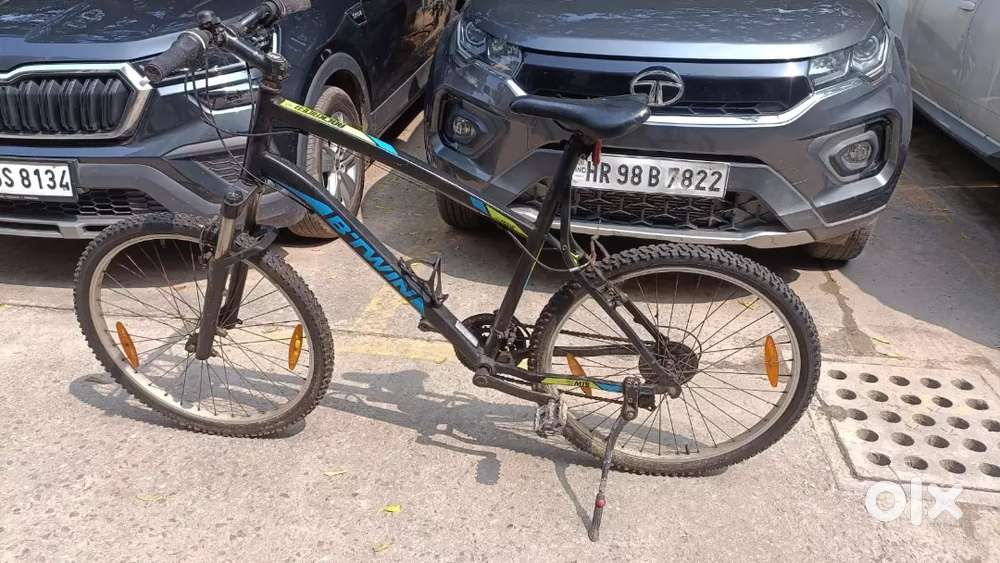 BTwin Rockrider 340XL 21 Speed Gear Bicycle