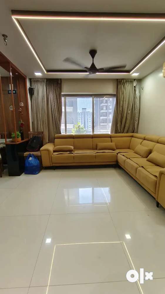 3 Bhk full furnished flat for sale nr gaurav path road.