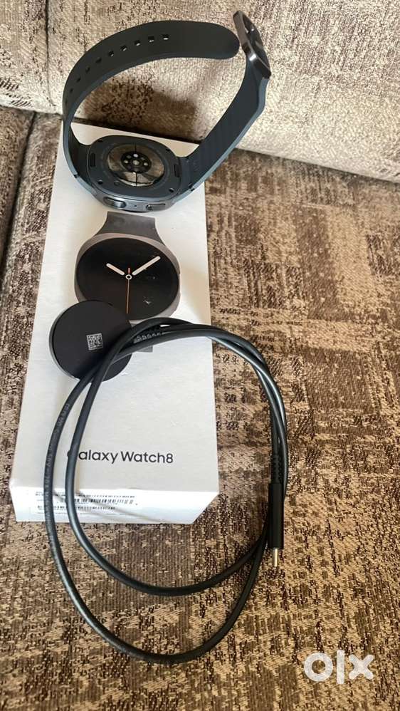 Galaxy watch 8 WiFi 40mm (USA) brand new 100% Genuine