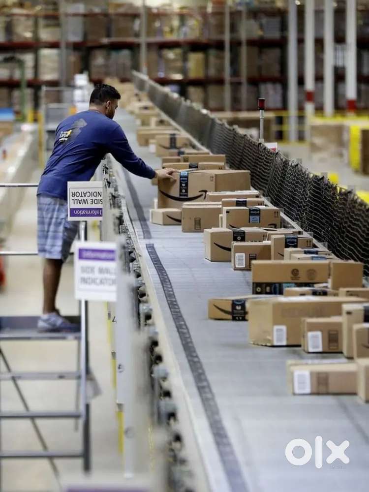 WE ARE HIRING FOR WAREHOUSE IN FOR MALES AND FEMALES