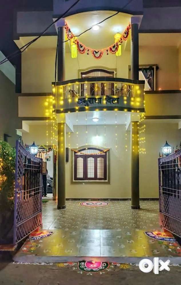 यादव कॉलोनी साहिब परिसर में स्थित डुप्लेक्स विला बेचना है