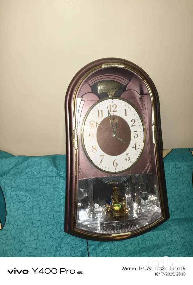 Musical Wall Clock