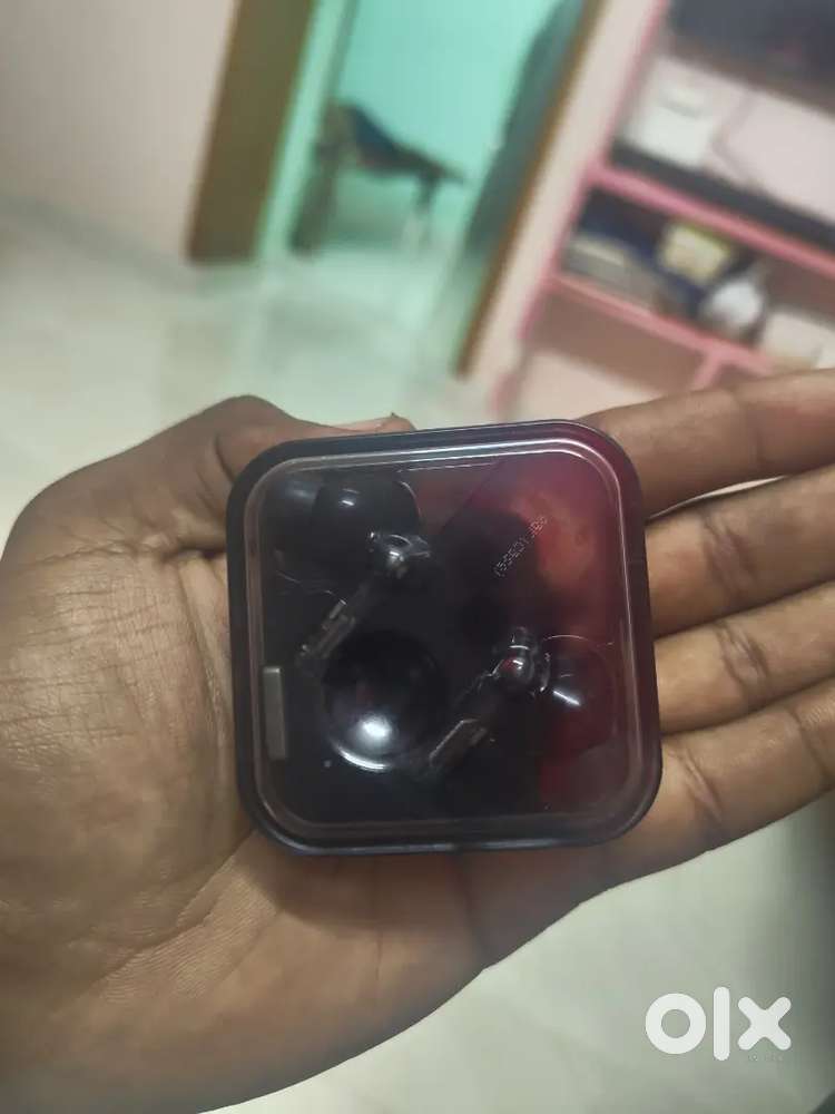 Nothing ear 2 and ear 1