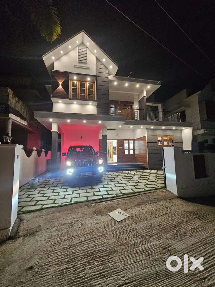 New house for sale Mannanthala Keraladithyapura