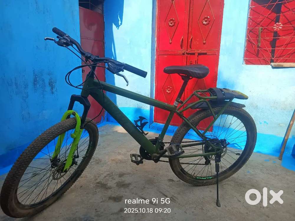 Ninety one Bombay Alpha cycle i buy in 16000 and I used 1 year