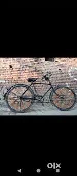 New modified model car handle the cycle